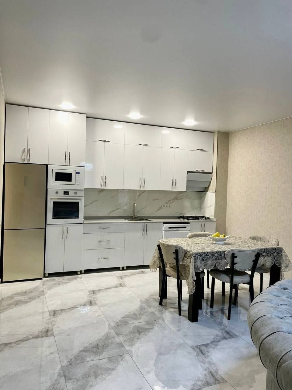 2-Bedroom Apartment on Angisa Street photo 5 of 6