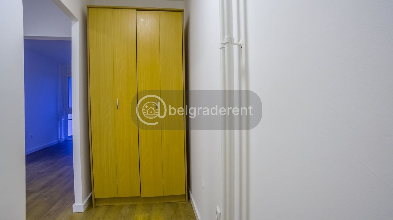 2-Bedroom Apartment in Novi Beograd photo 3 of 7
