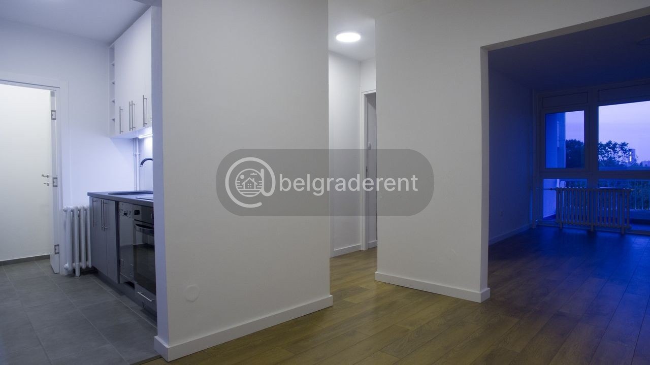 2-Bedroom Apartment in Novi Beograd photo 4 of 7