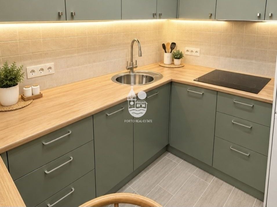2+1 Apartment in Black Sea Tower photo 3 of 6
