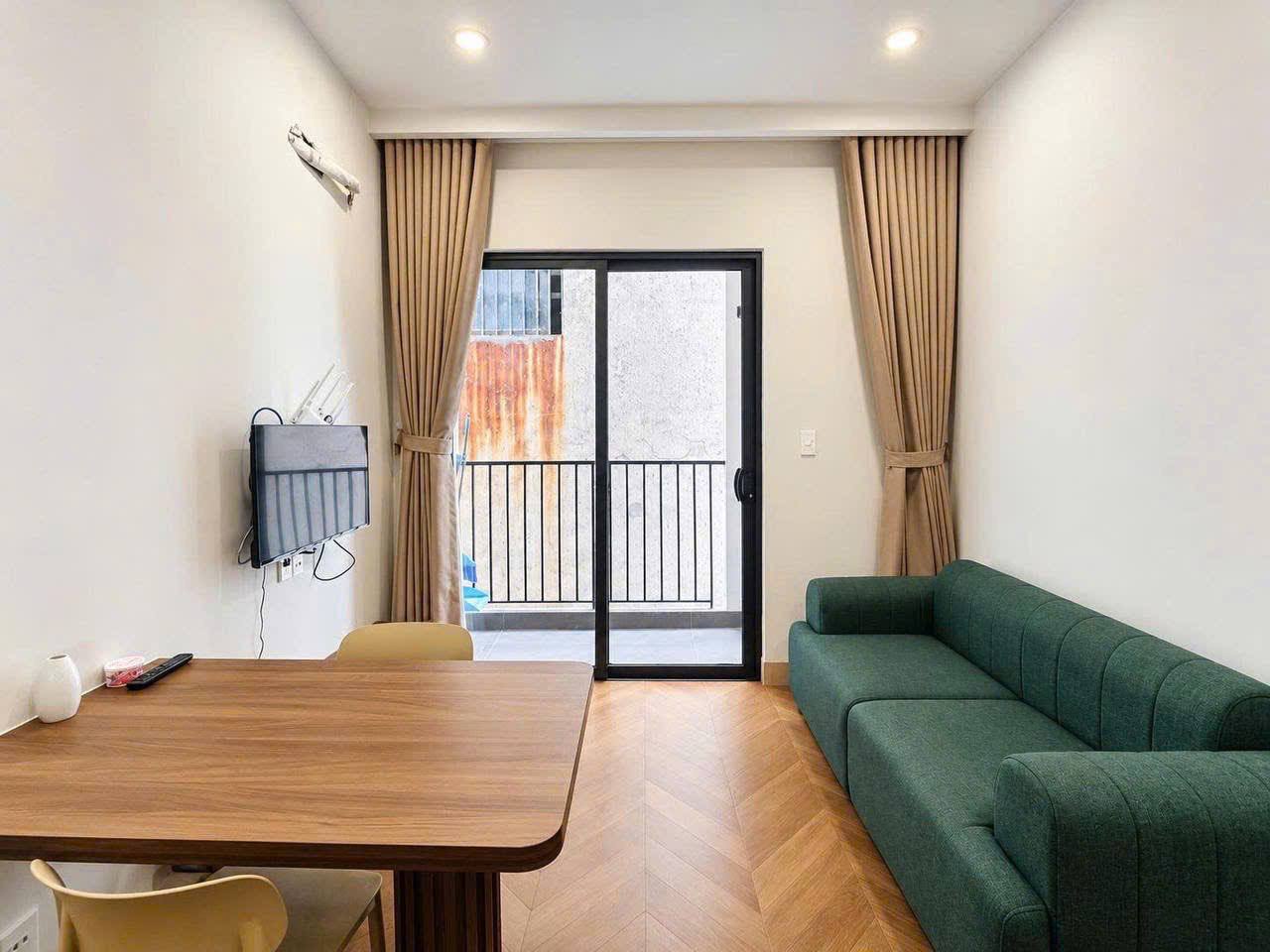 Furnished 1-Bedroom Apartment in Son Tra photo 5 of 7