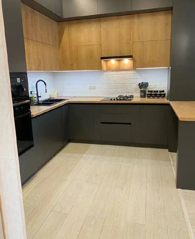 Furnished 3-Bedroom Apartment in Davtashen photo 3 of 8