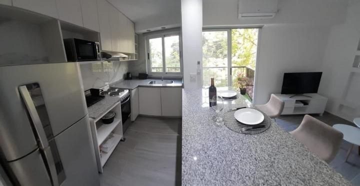 One-Bedroom Apartment in Palermo photo 7 of 8