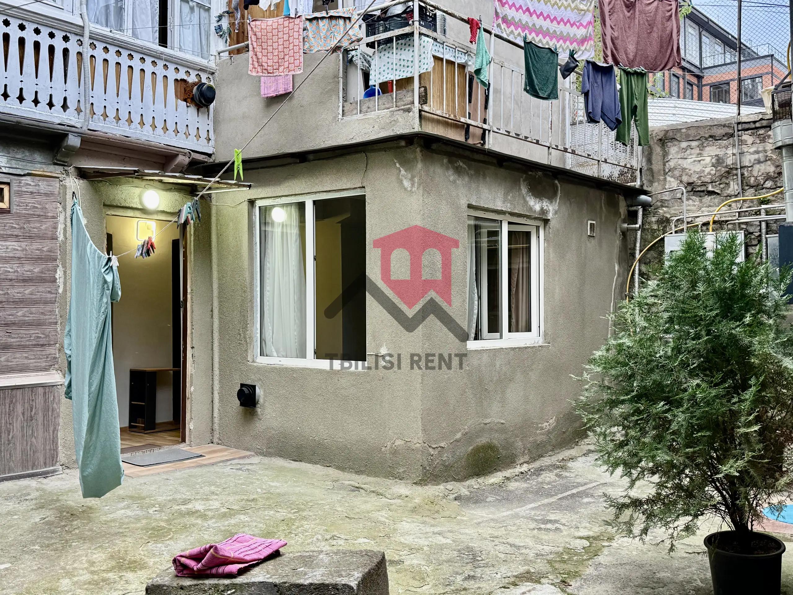 Cozy 1-Bedroom Apartment in Mtatsminda photo 3 of 8