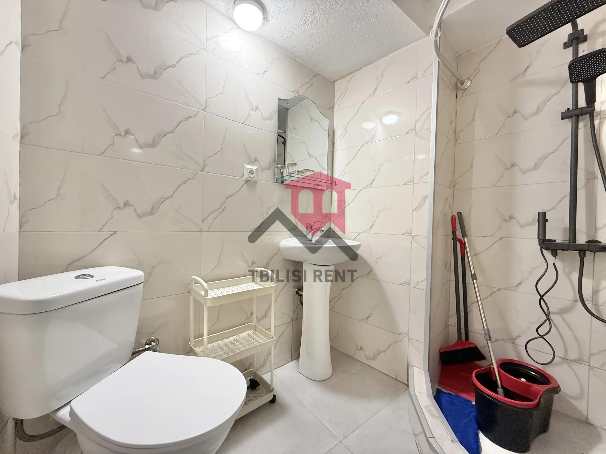 Cozy 1-Bedroom Apartment in Mtatsminda photo 7 of 8