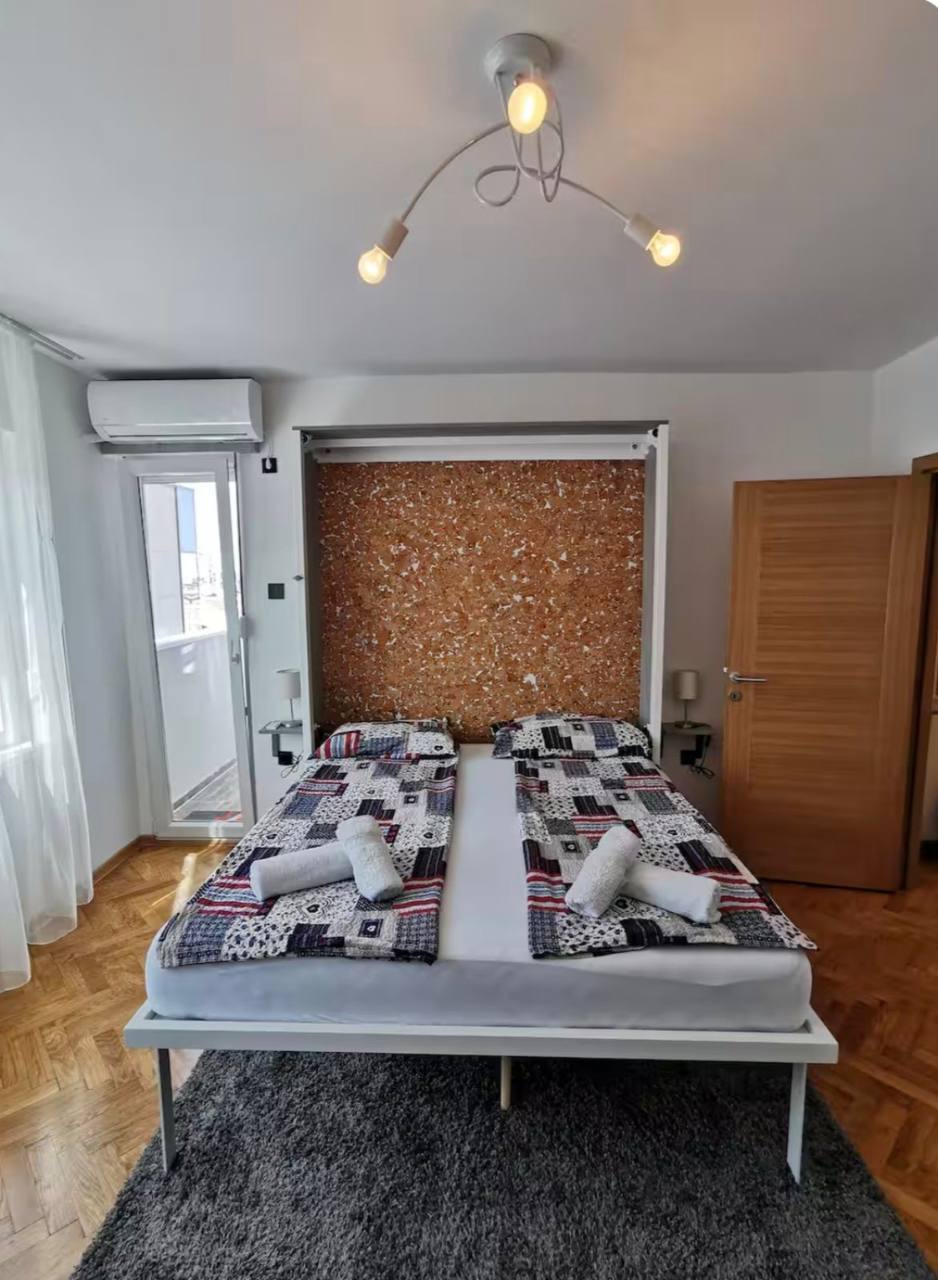 Studio Apartment in Stari Grad photo 5 of 8