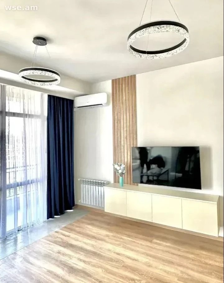 Furnished Two-Room Apartment in Davtashen photo 1 of 8