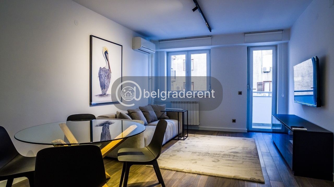 One-Bedroom Apartment in Savski Venac photo 1 of 8