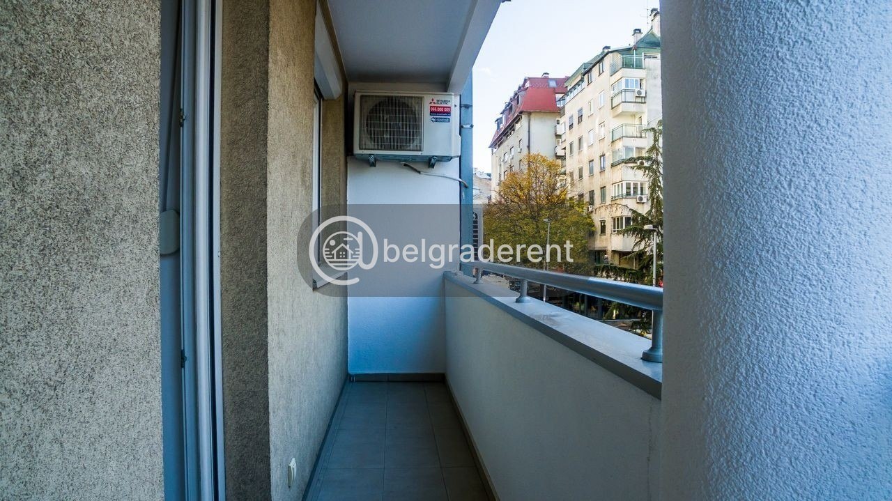 One-Bedroom Apartment in Savski Venac photo 4 of 8
