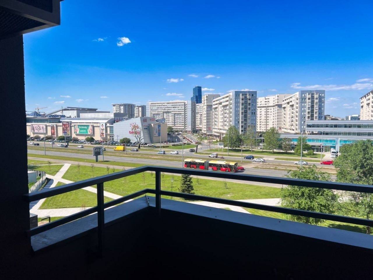 One-Bedroom Apartment in New Belgrade photo 2 of 8