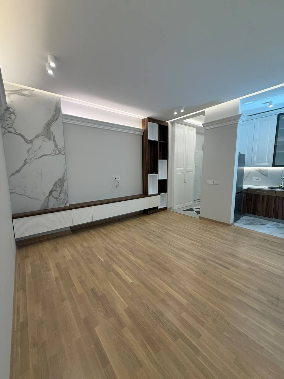 Unfurnished Two-Bedroom Apartment in Dorcol photo 2 of 8