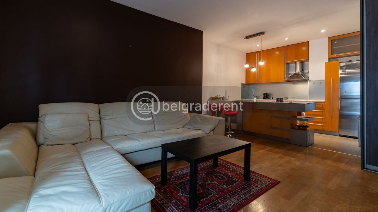 One-Bedroom Apartment in Vračar photo 2 of 8