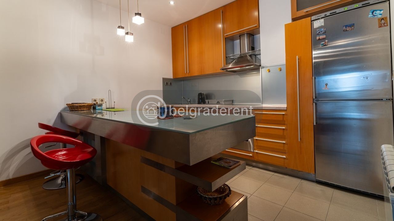 One-Bedroom Apartment in Vračar photo 3 of 8