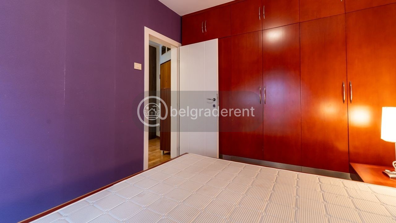 One-Bedroom Apartment in Vračar photo 8 of 8