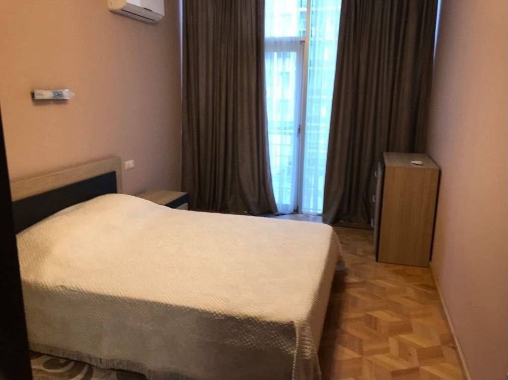Квартира с 2 спальнями у парка 6 Мая photo 3 of 8