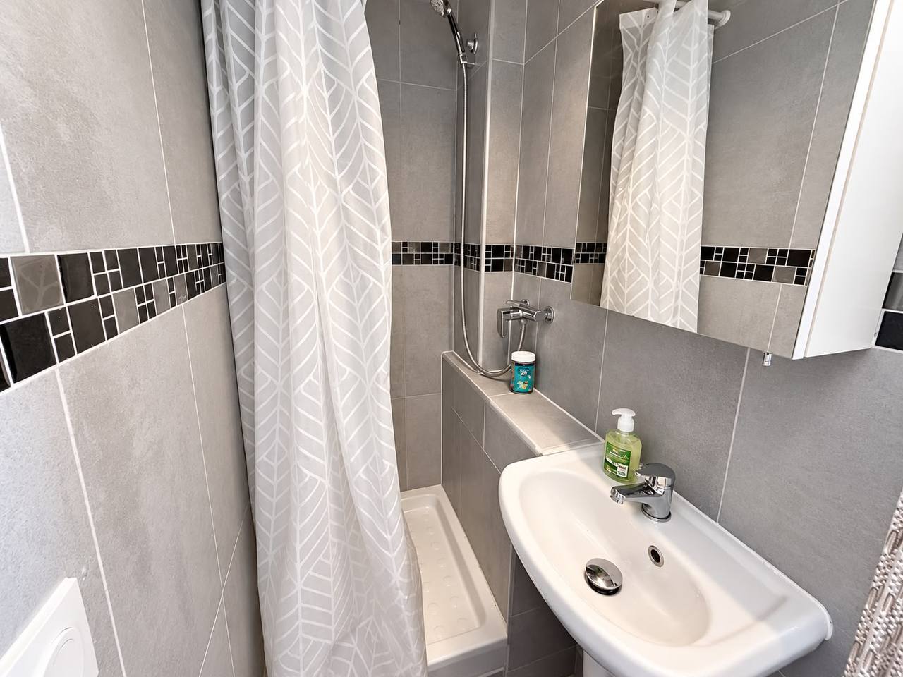 15 m² Studio in Paris 16th Arrondissement photo 5 of 6