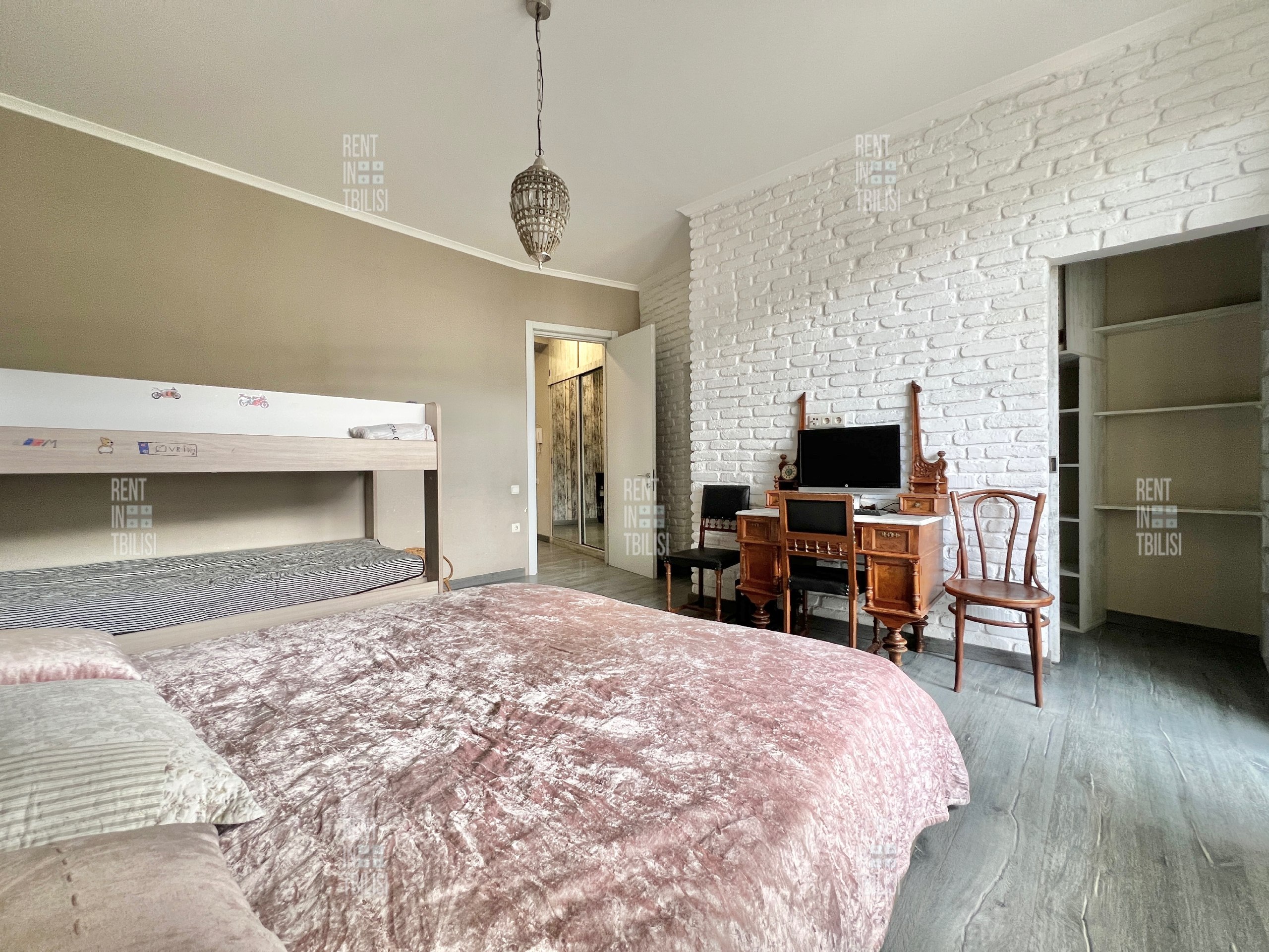 1-Bedroom Apartment in Bagebi photo 2 of 8