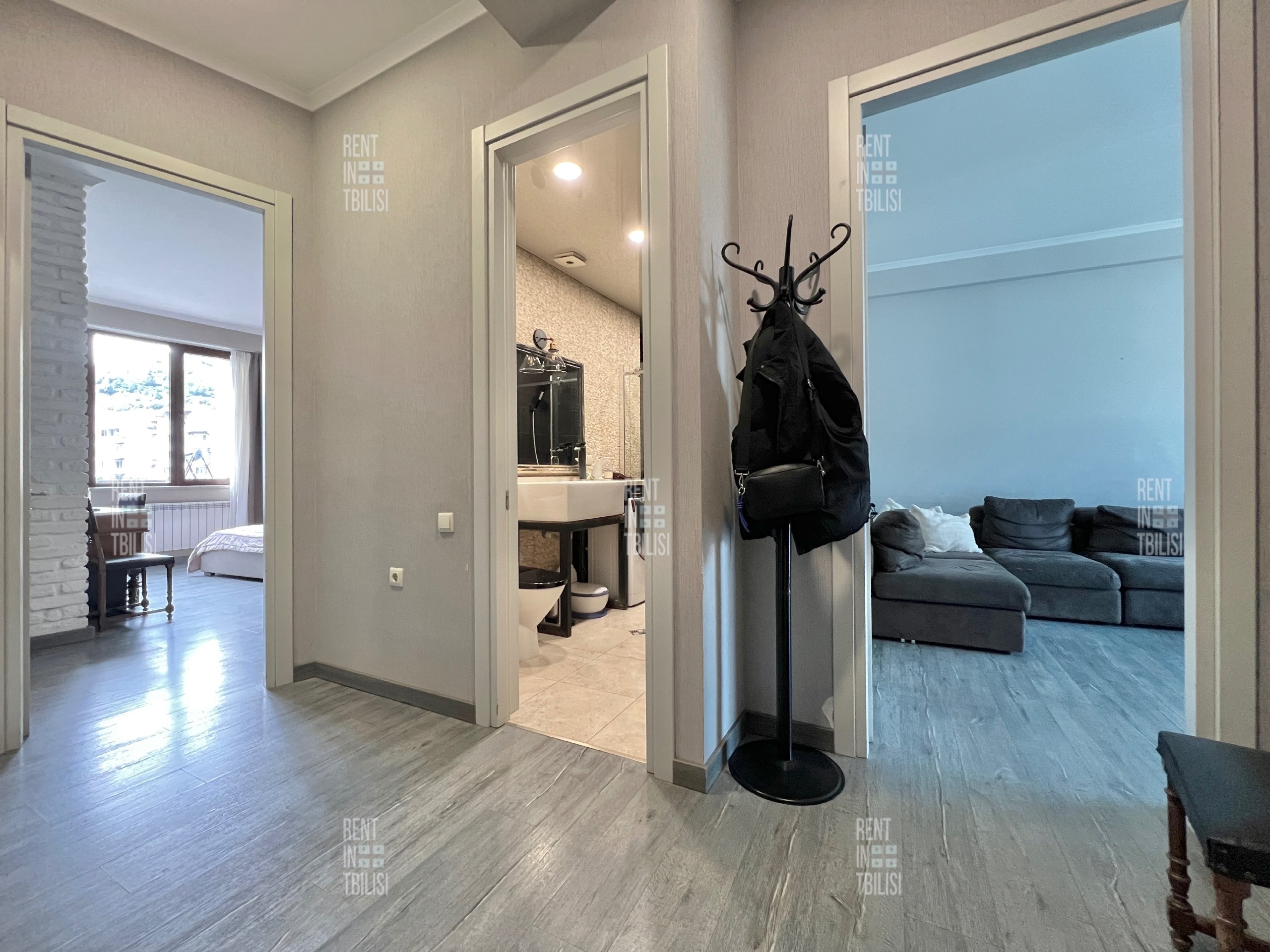 1-Bedroom Apartment in Bagebi photo 3 of 8