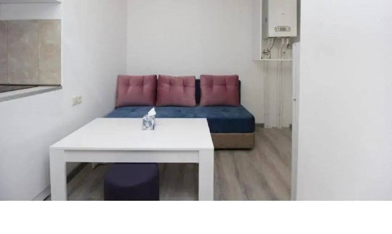 Furnished 3-Room Apartment in Kentron photo 1 of 8