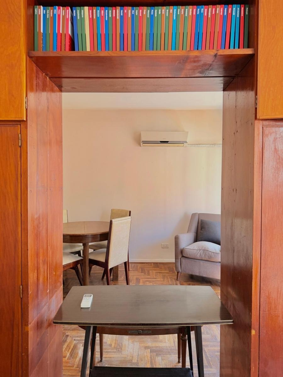 One-Bedroom Apartment with Balcony in Belgrano photo 2 of 8