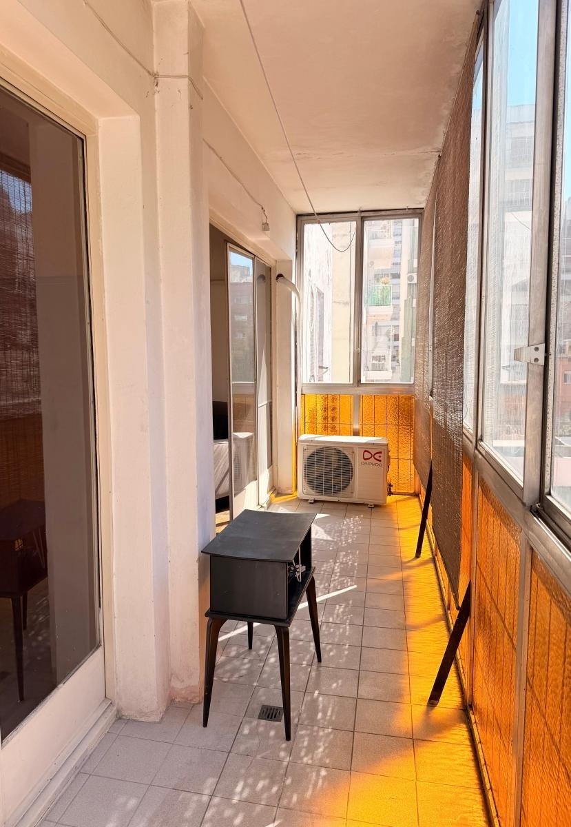 One-Bedroom Apartment with Balcony in Belgrano photo 6 of 8