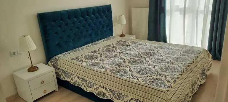 Furnished 2-Bedroom Apartment in Green Diamond photo 3 of 8
