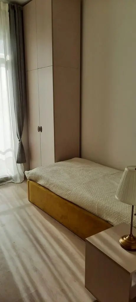 Furnished 2-Bedroom Apartment in Green Diamond photo 5 of 8