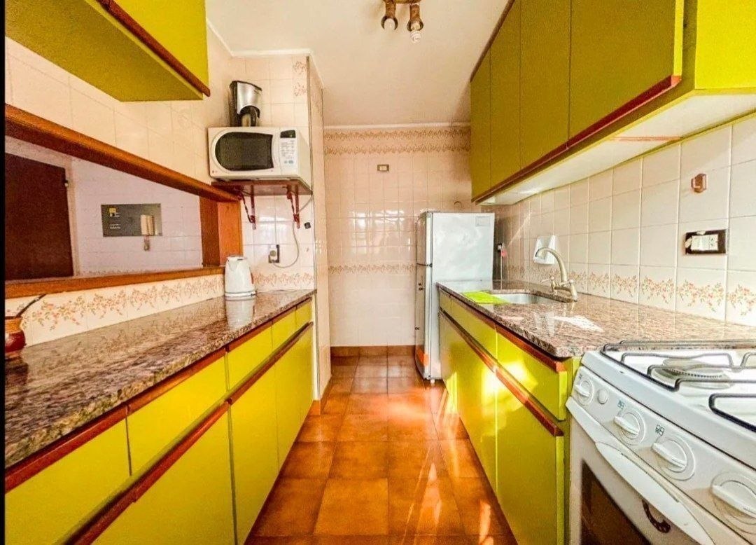 4-Room Apartment with Balcony in Núñez photo 7 of 8