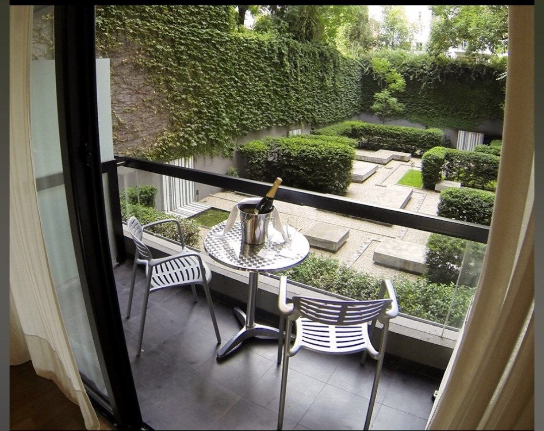 Studio with Balcony and Pool in Recoleta photo 6 of 8