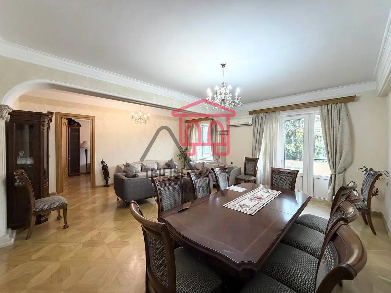 Spacious 3-Bedroom Apartment in Saburtalo photo 2 of 8