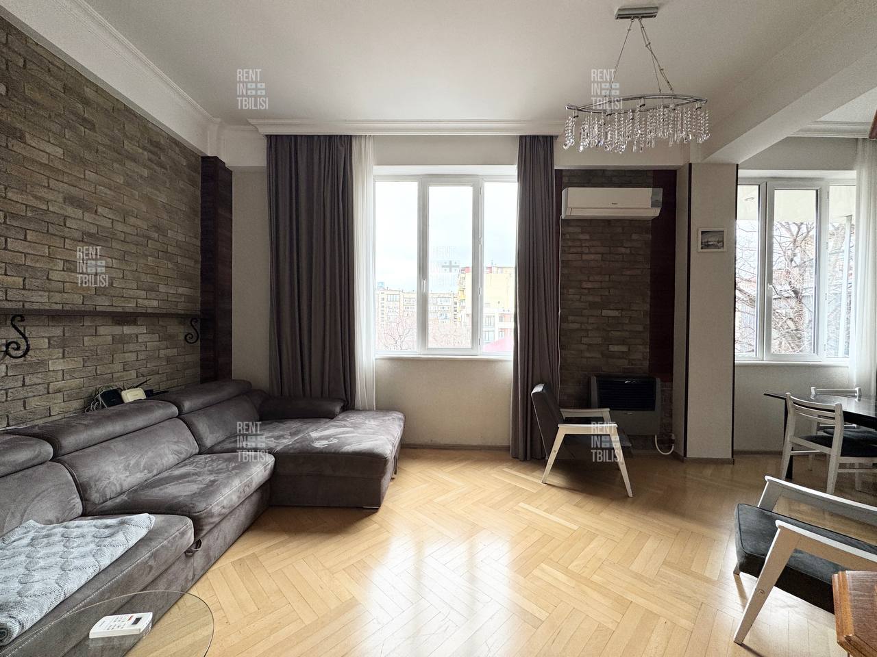 2-Bedroom Apartment in Saburtalo photo 3 of 8