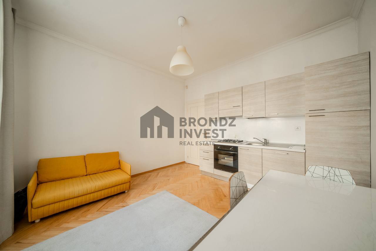 Furnished 1-Bedroom Apartment in Dejvice photo 2 of 8
