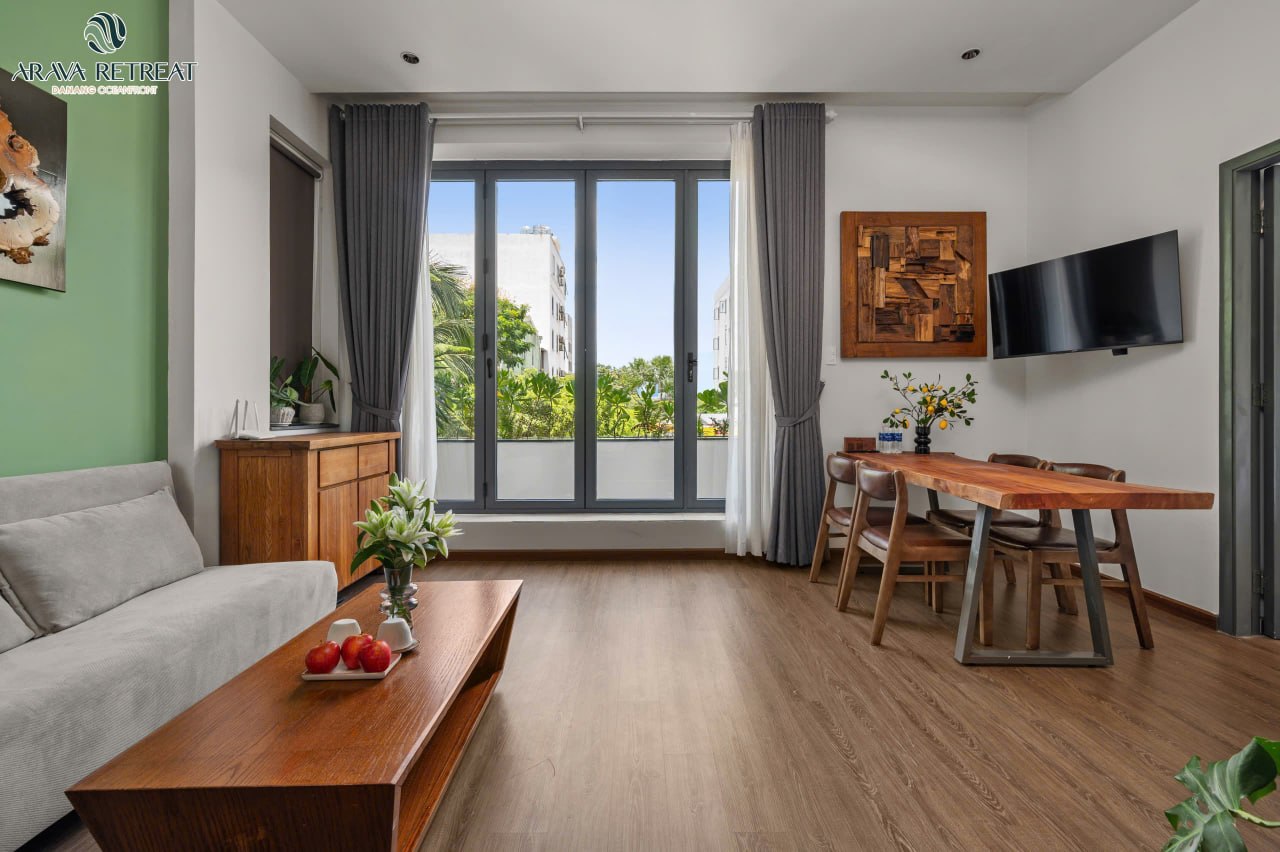 Green 2-Bedroom Apartment Near My Khe Beach photo 2 of 8