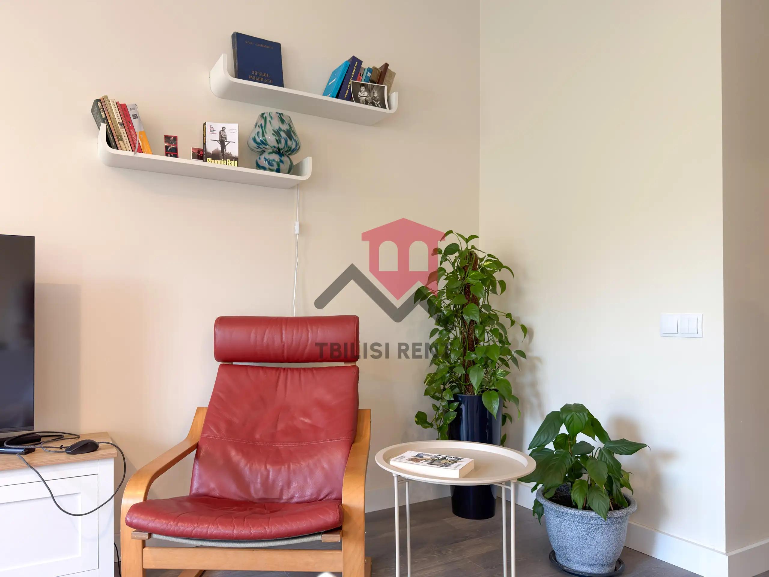 Bright Spacious Apartment Near Lisi Lake photo 6 of 8