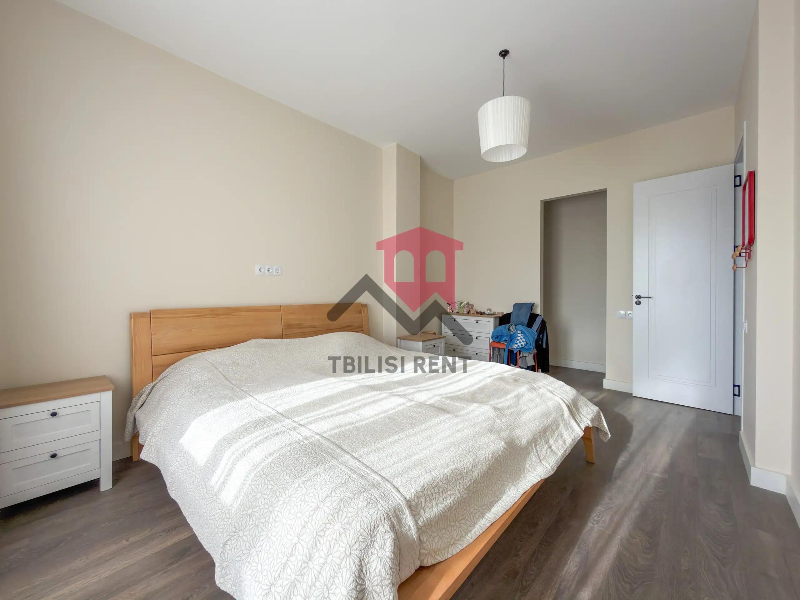Bright Spacious Apartment Near Lisi Lake photo 8 of 8