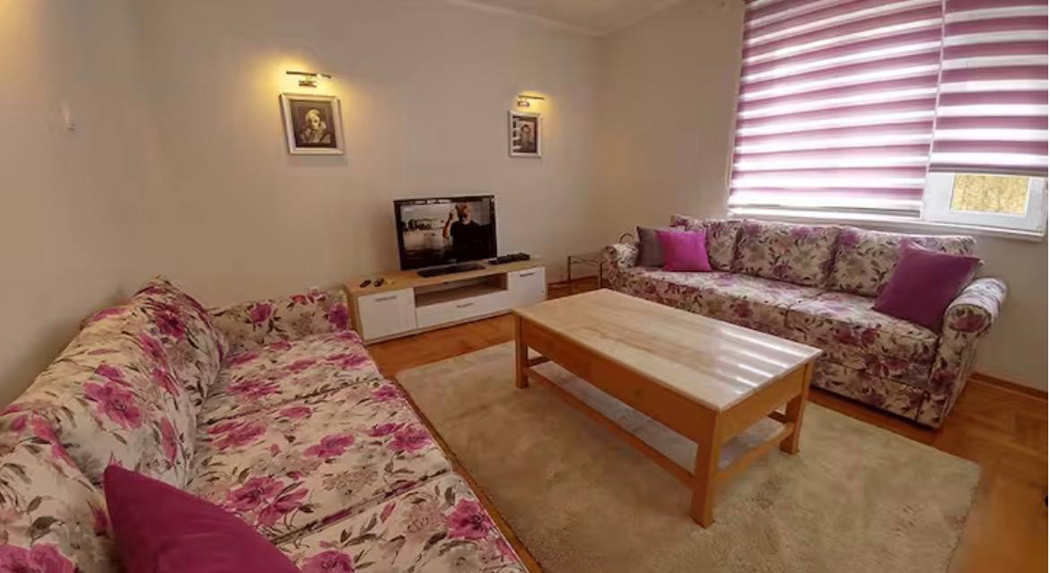 One-Bedroom Apartment in Dorcol photo 1 of 6