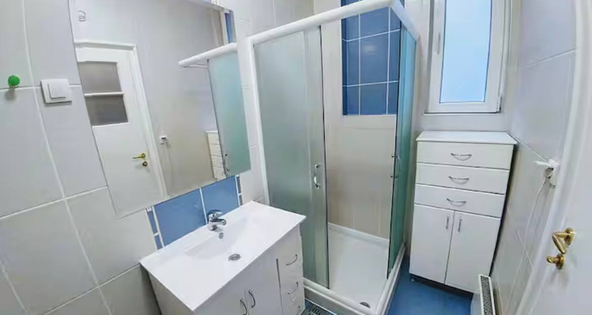 One-Bedroom Apartment in Dorcol photo 5 of 6