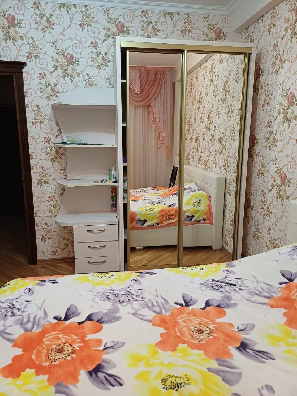 Two-Bedroom Apartment in the City Center photo 2 of 8