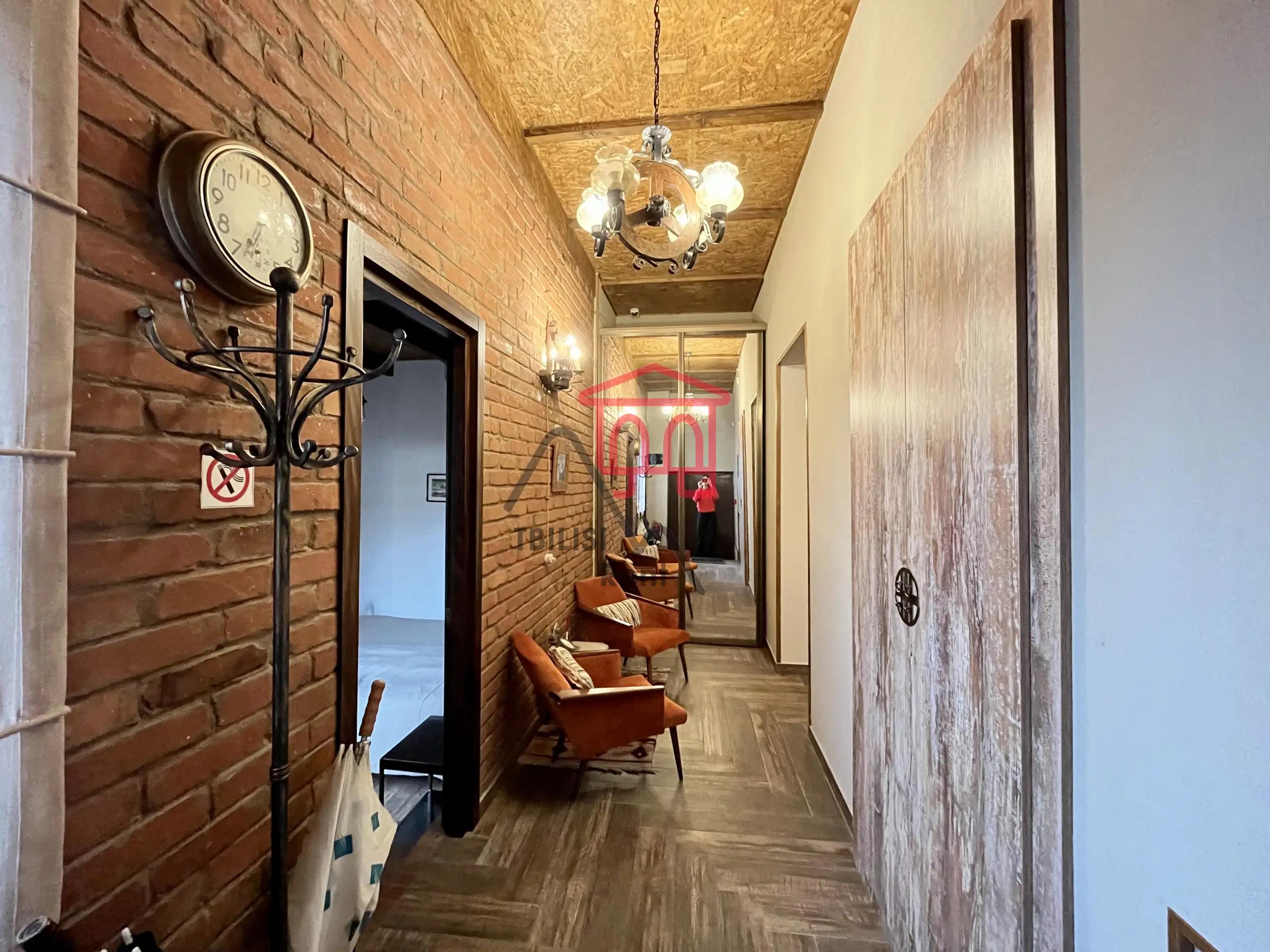 Atmospheric Two-Story House in Central Tbilisi photo 2 of 8