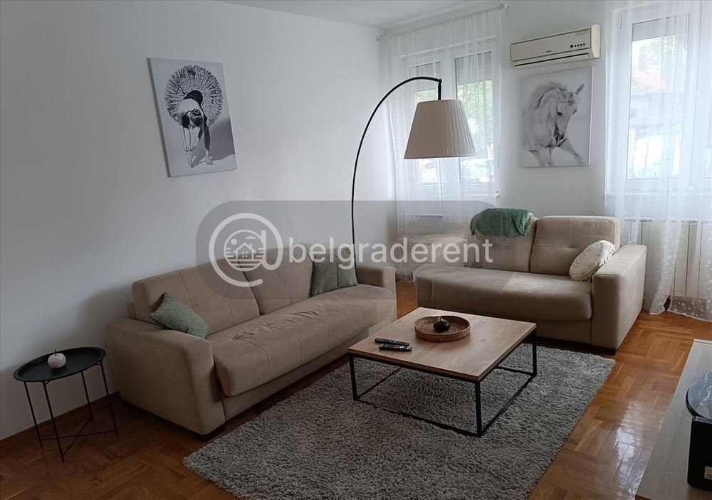 Three-Room Apartment in Zemun photo 1 of 8