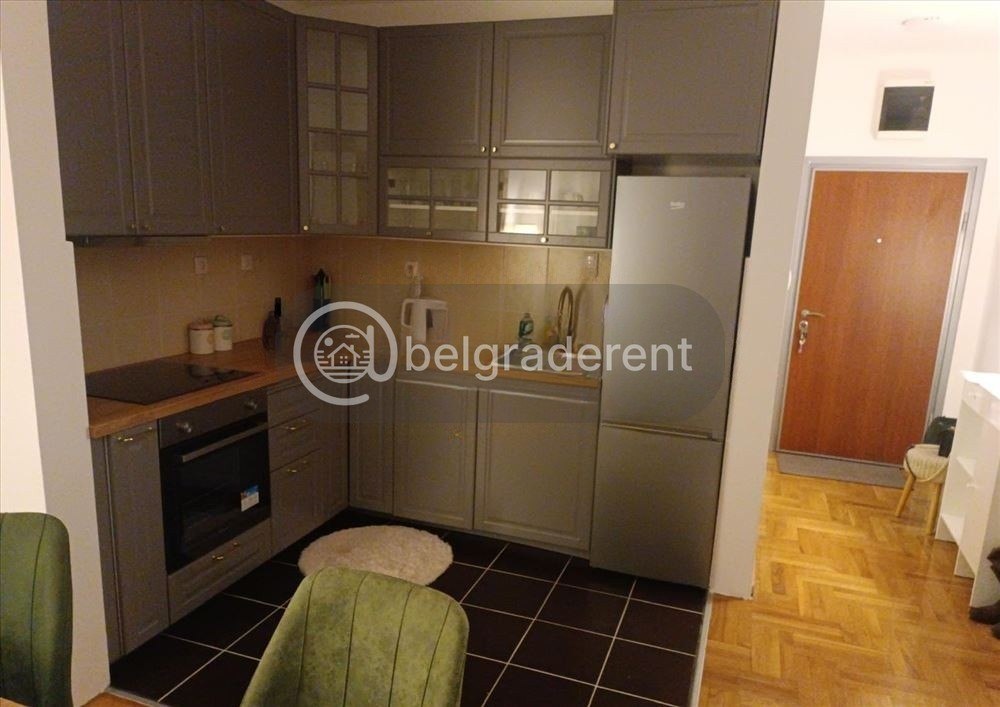 Three-Room Apartment in Zemun photo 4 of 8