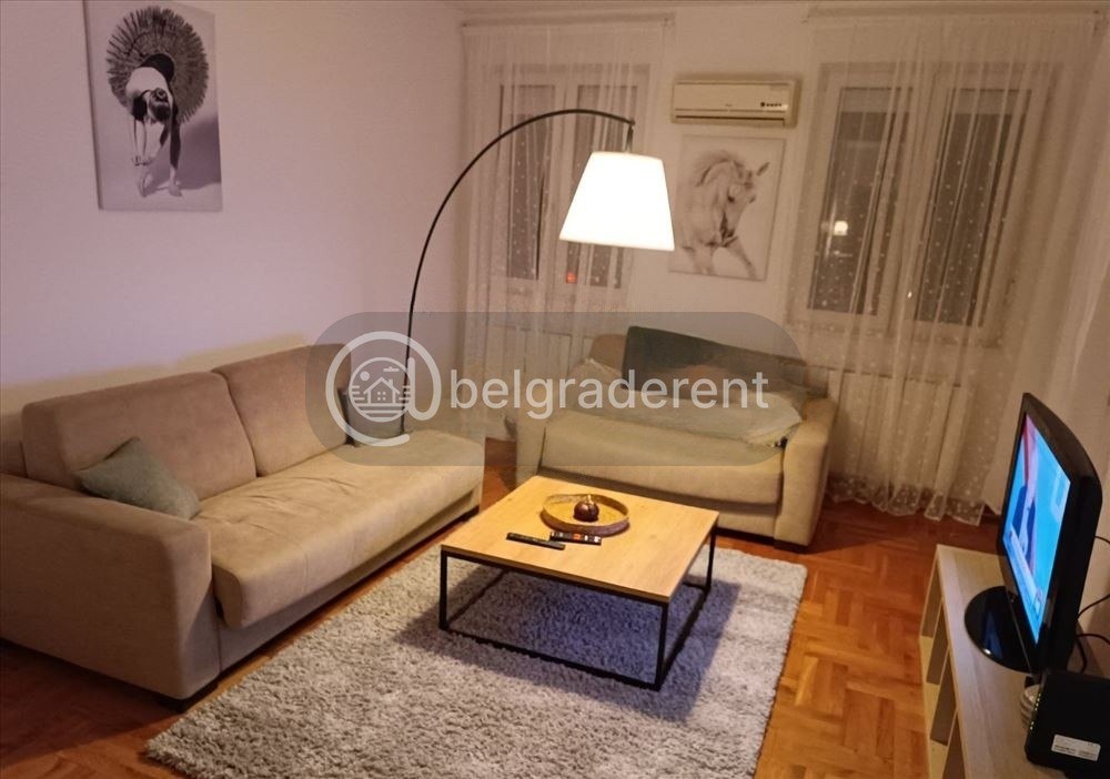 Three-Room Apartment in Zemun photo 5 of 8