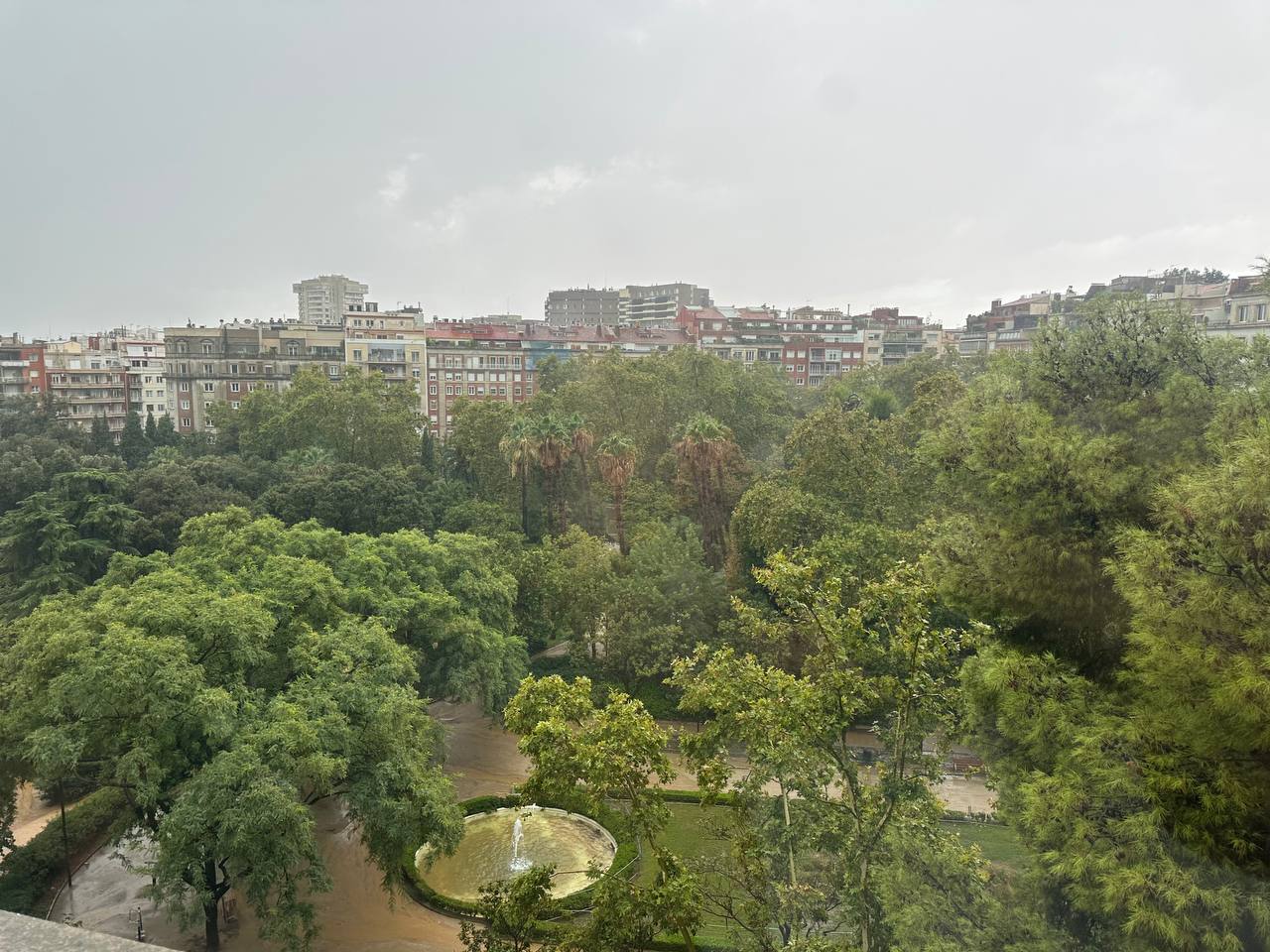 250 m² Apartment Near Turó Park