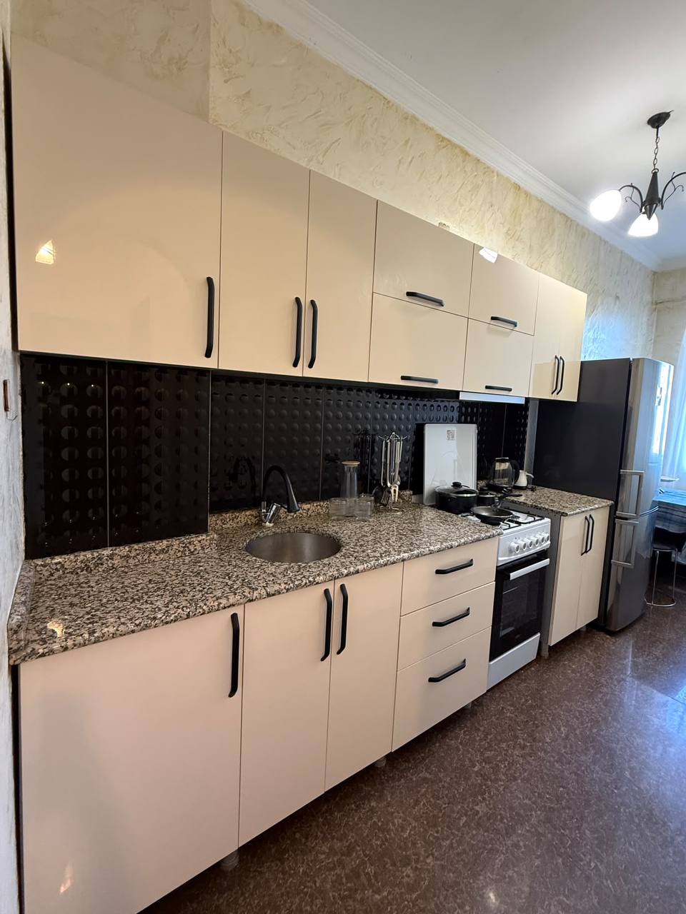 Two-Bedroom Apartment in Central Batumi photo 5 of 8