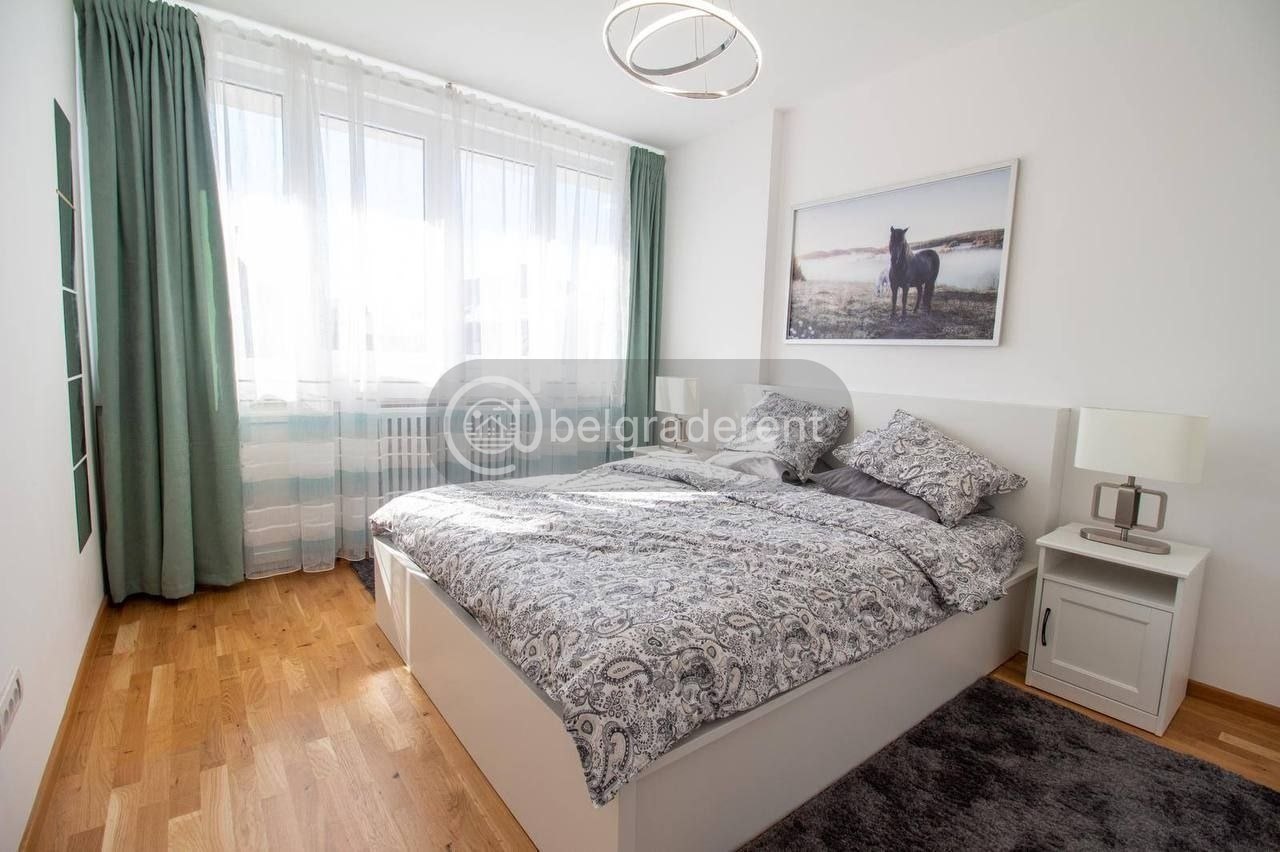 Three-Room Apartment on Kralja Milana photo 3 of 8