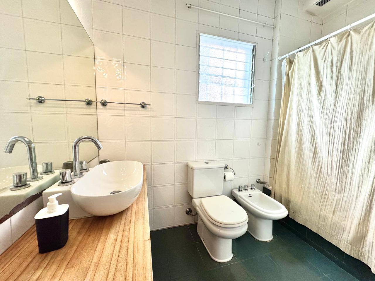 Four-Room Apartment in Palermo photo 8 of 8