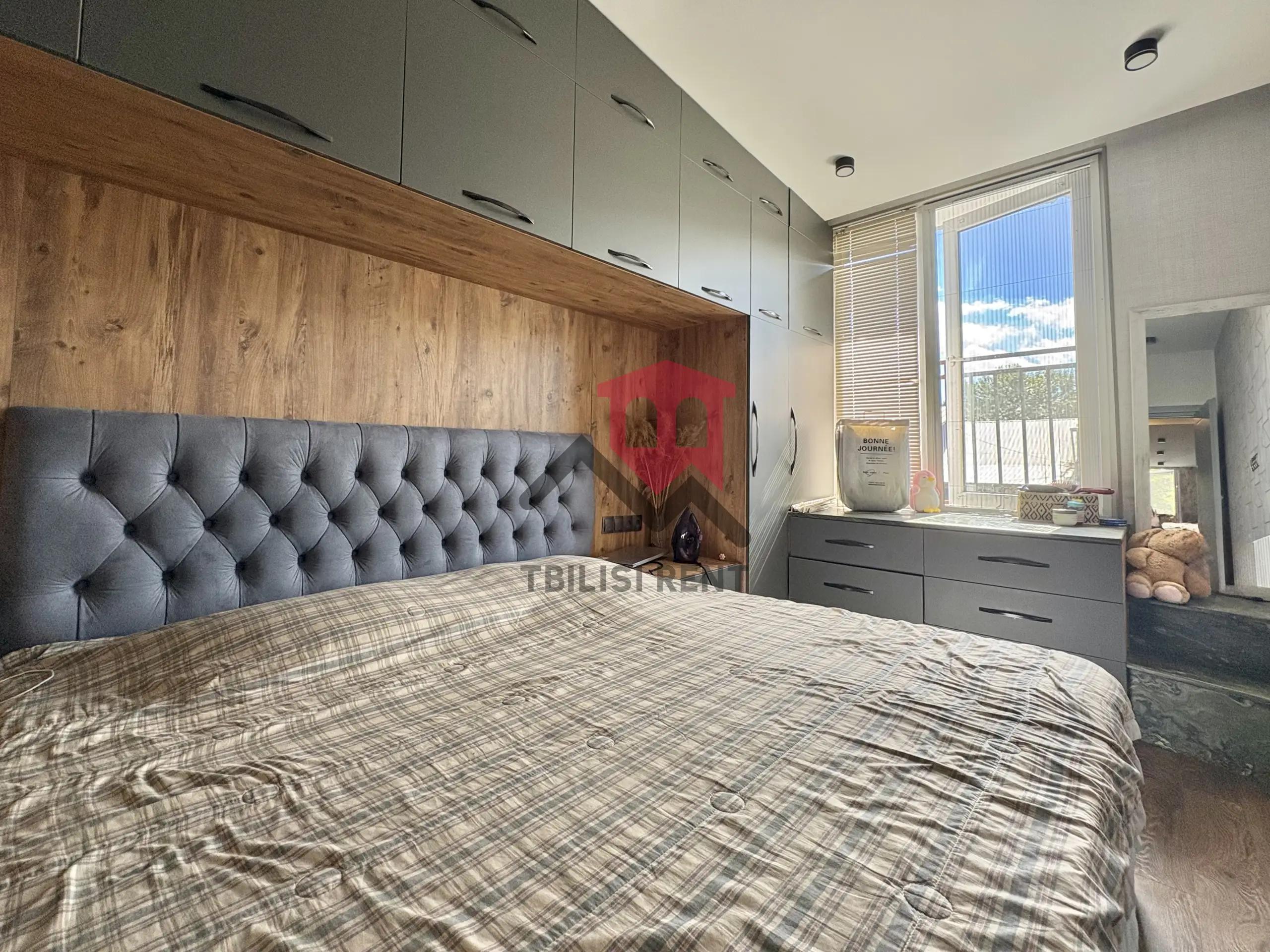 Spacious 2-Bedroom Apartment with Large Terrace photo 3 of 6