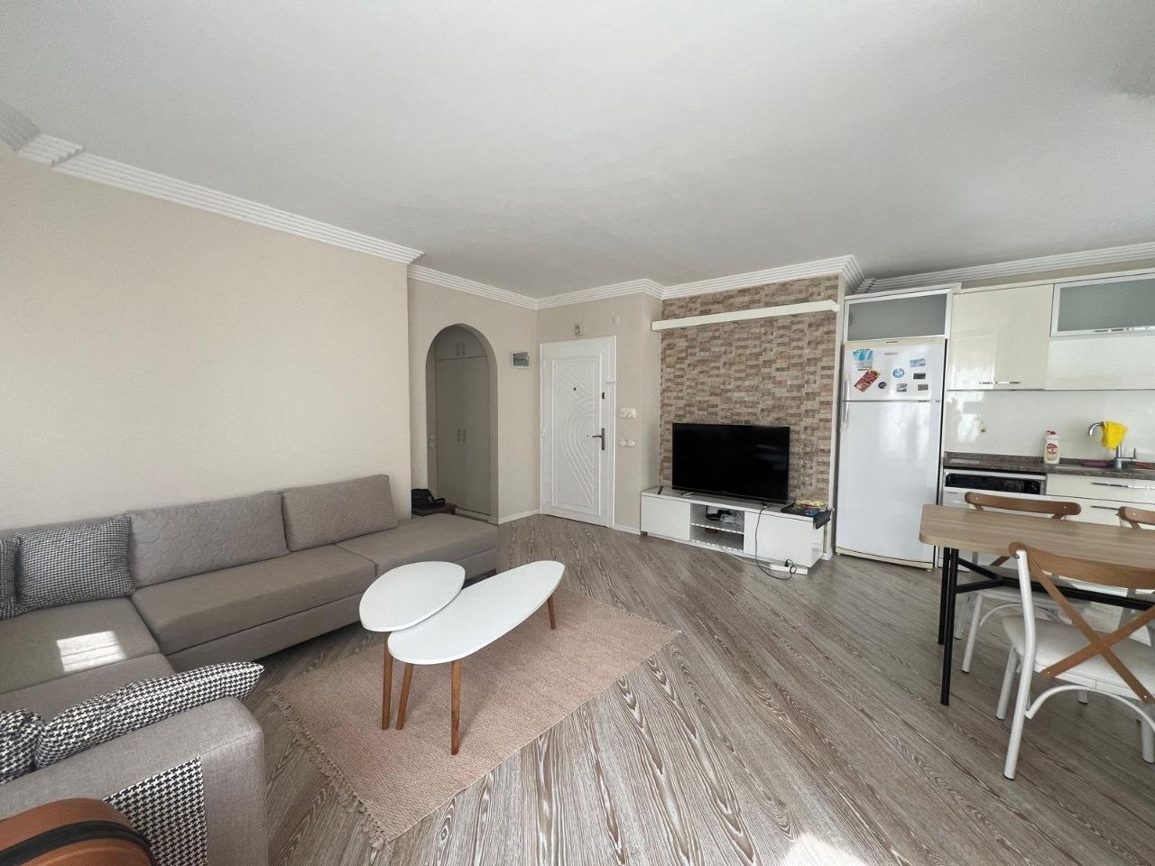 1-Bedroom Apartment with Pool in Altinkum photo 4 of 8