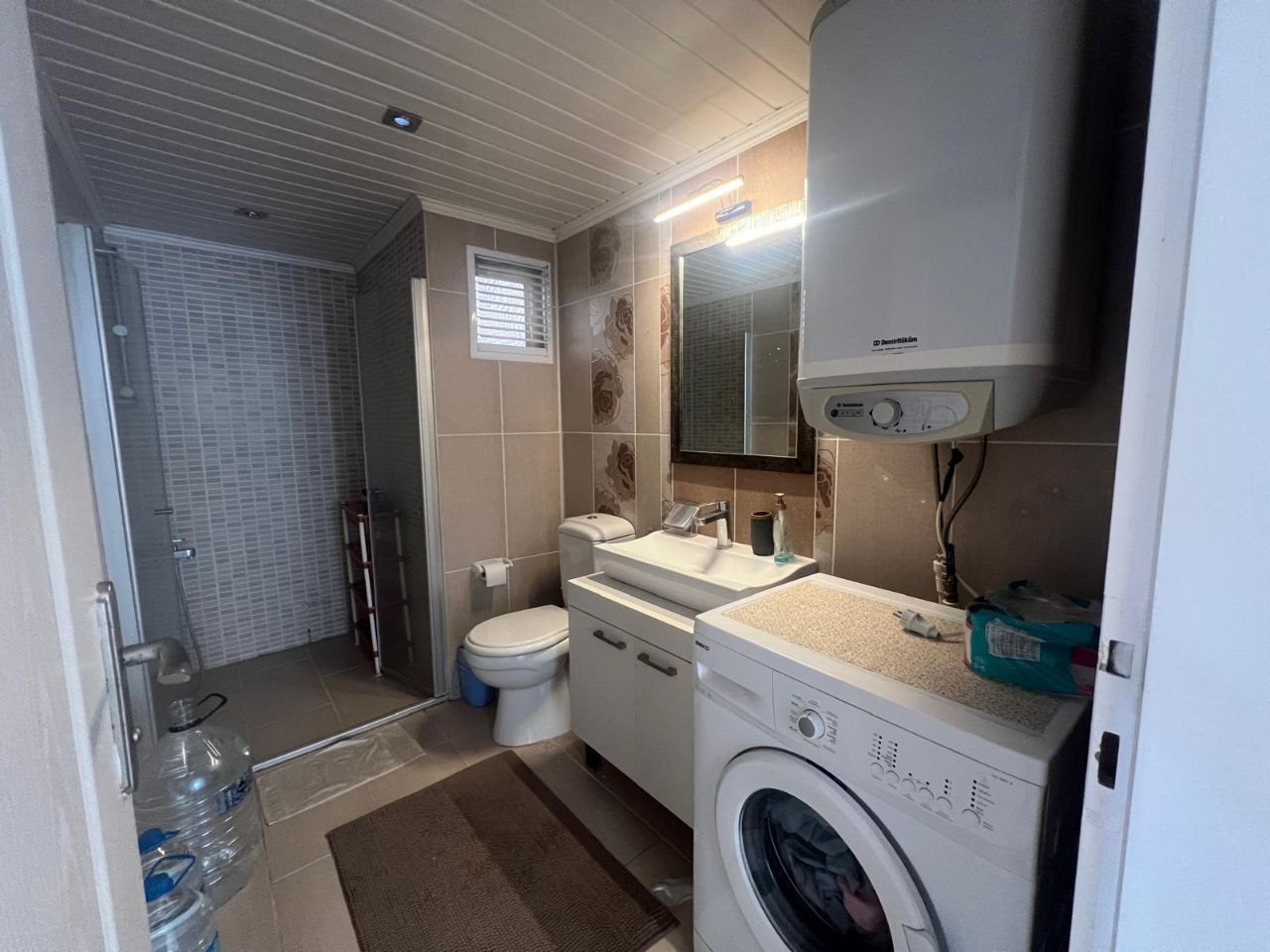 1-Bedroom Apartment with Pool in Altinkum photo 6 of 8