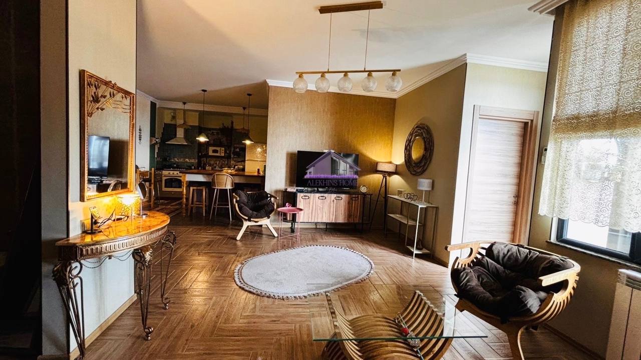 Three-Room Apartment Near the Sea photo 1 of 6
